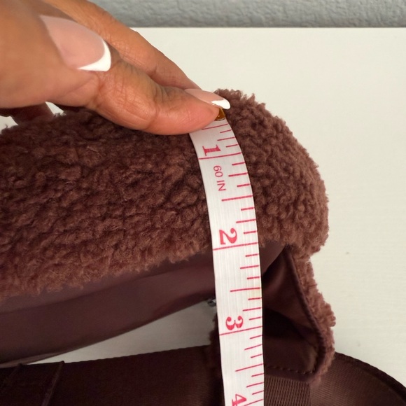 Lululemon Athletica Plum Sherpa Belt Bag - Picture 10 of 11